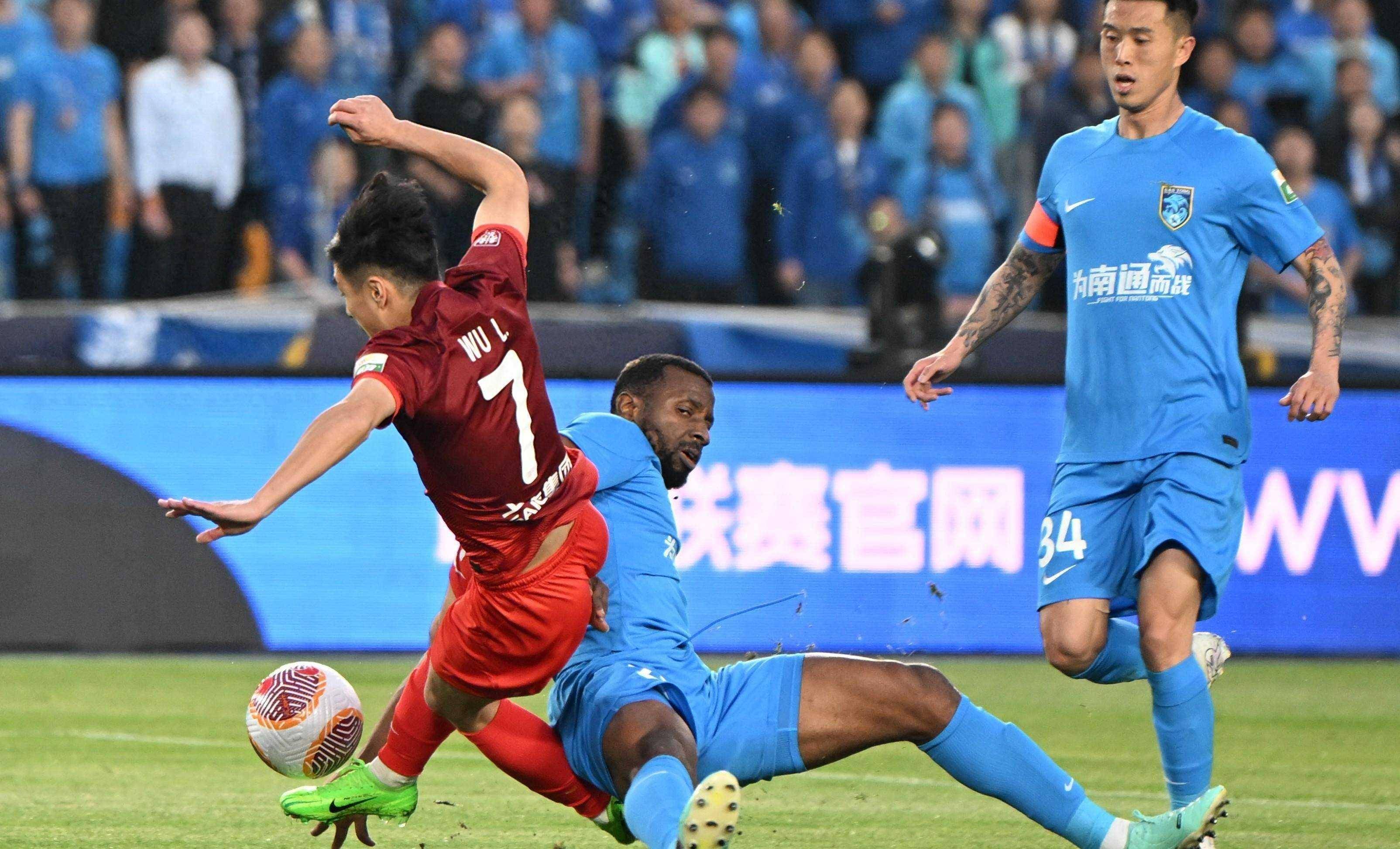 关于开云体育:中超联赛引入VAR技术,争议判罚大幅减少的信息 关于开云体育:中超联赛引入VAR技术,争议判罚大幅减少的信息