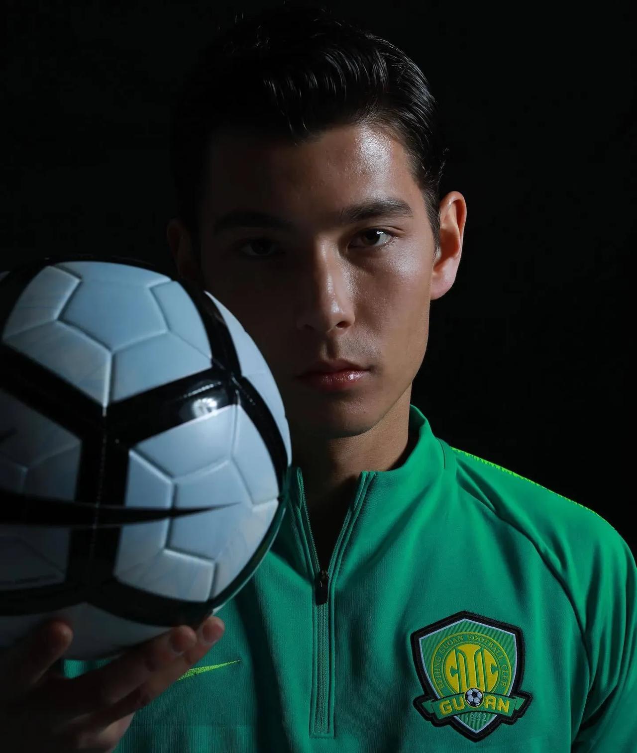 开云体育:归化球员洛国富对中国足球的文化融合与社会影响的简单介绍